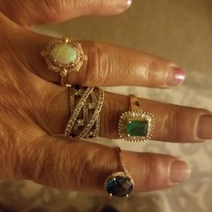 14 Jewelry - 4 beautiful rings for my gal classywife trade 14 Jewelry - 4 beautiful rings for my gal classywife trade